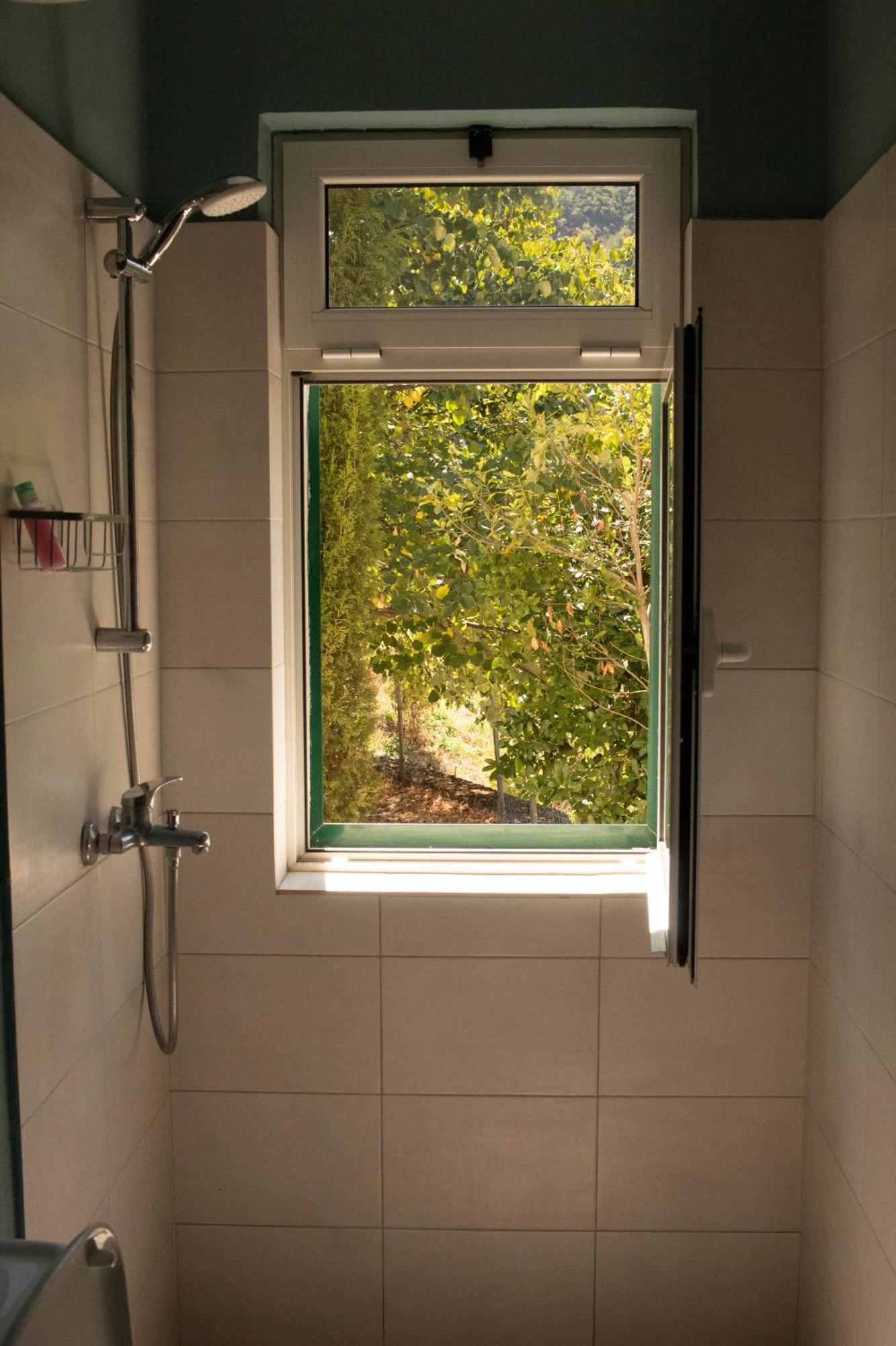 Agroturizem Hotel Vila Franceze Koman Bagian luar foto